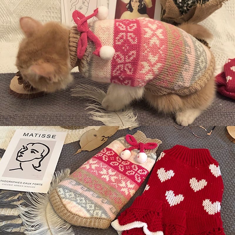 Christmas Cat Sweaters-Cat wears sweaters